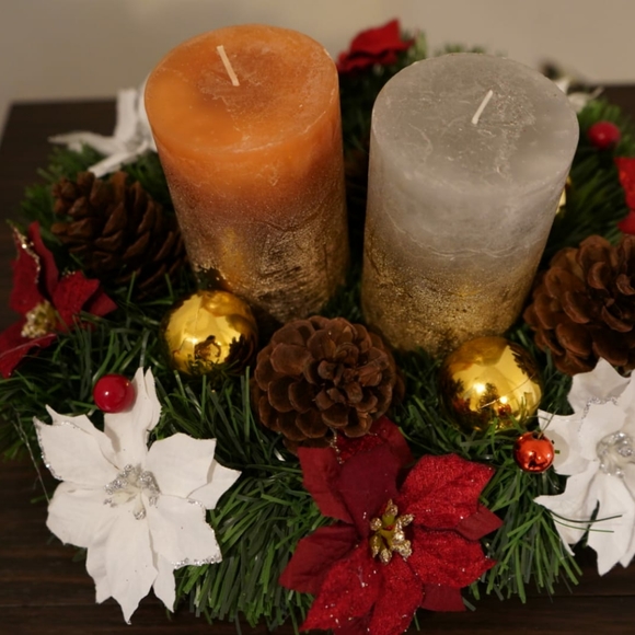 Holiday Candle centerpiece - Picture 3 of 4